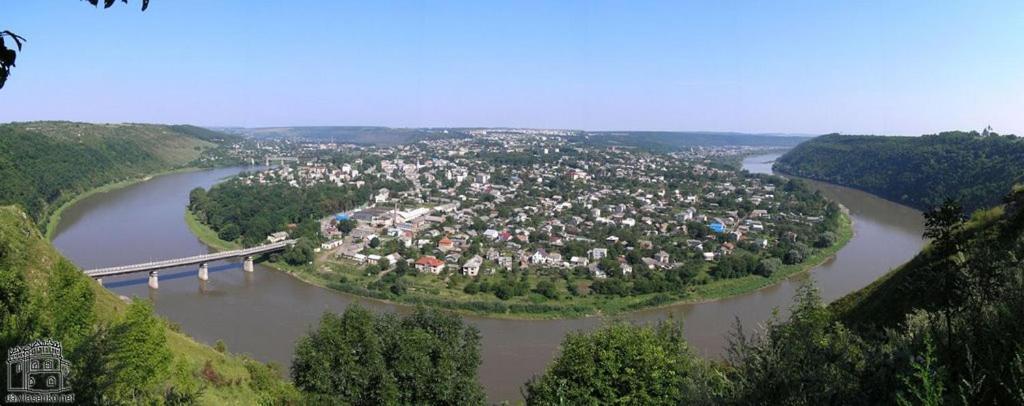 Mishyn-City Hotel Dobrovlyany Buitenkant foto