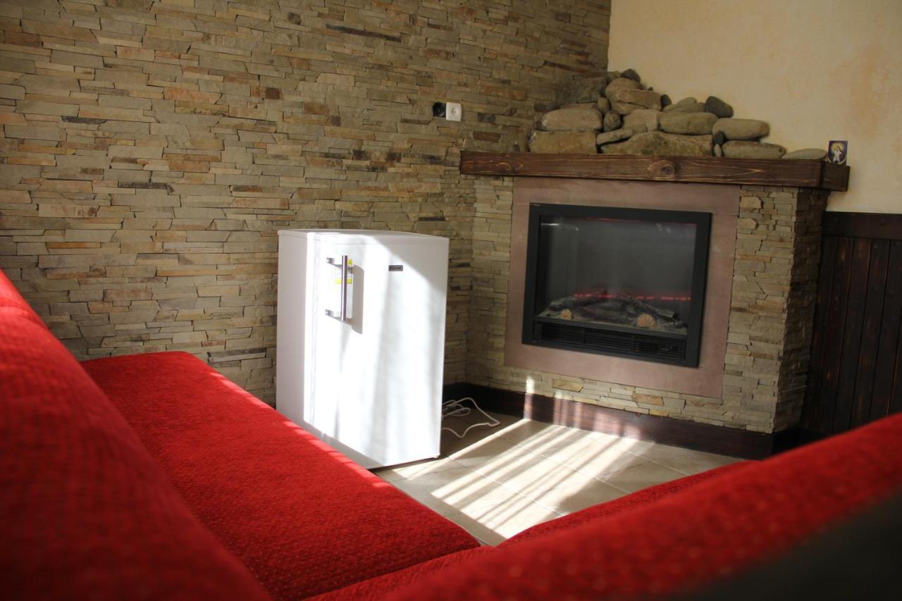 Mishyn-City Hotel Dobrovlyany Buitenkant foto