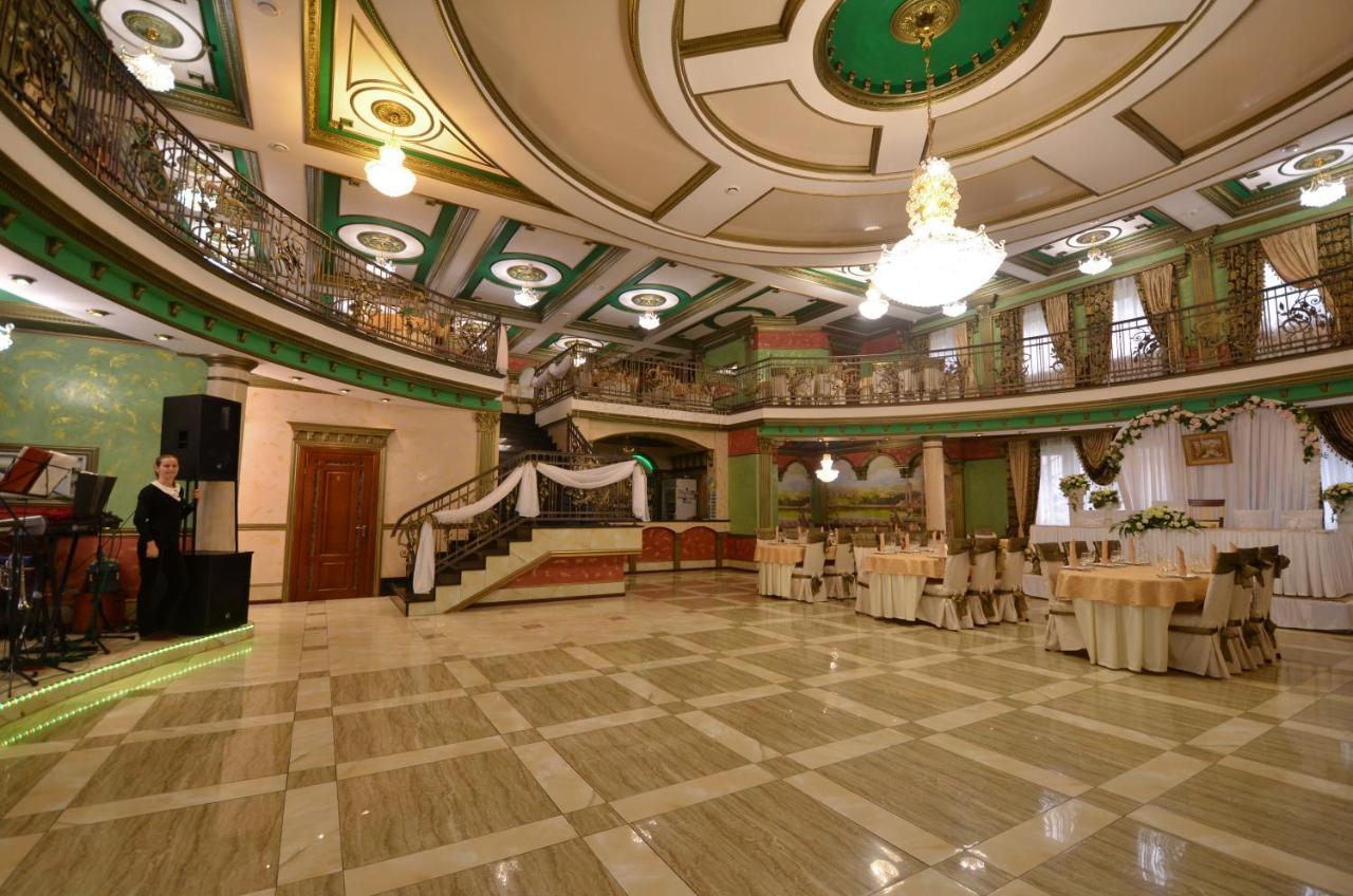 Mishyn-City Hotel Dobrovlyany Buitenkant foto